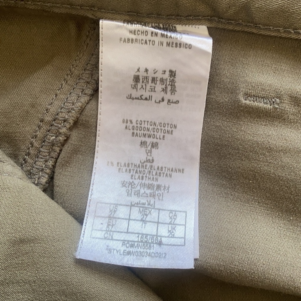 GUESS Cargo Pants - Picture 6 of 6